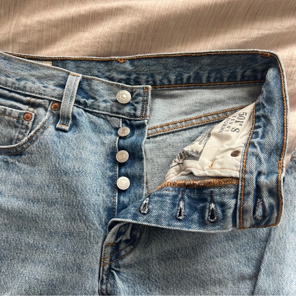 Levi’s 501 Skinny Jeans Distressed - Picture 5 of 12